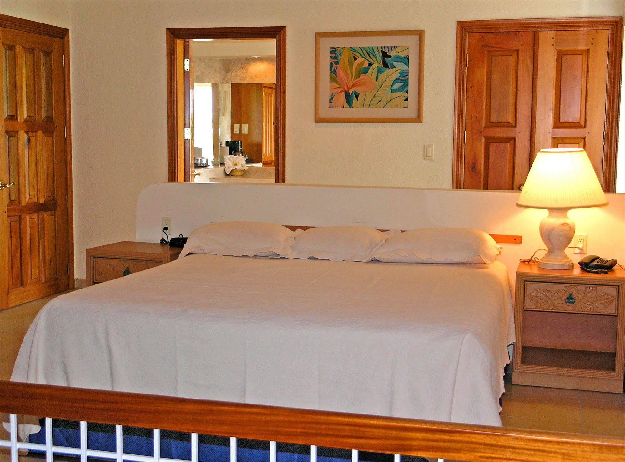 Hotel Marina Puesta Del Sol à Aposentillo Extérieur photo