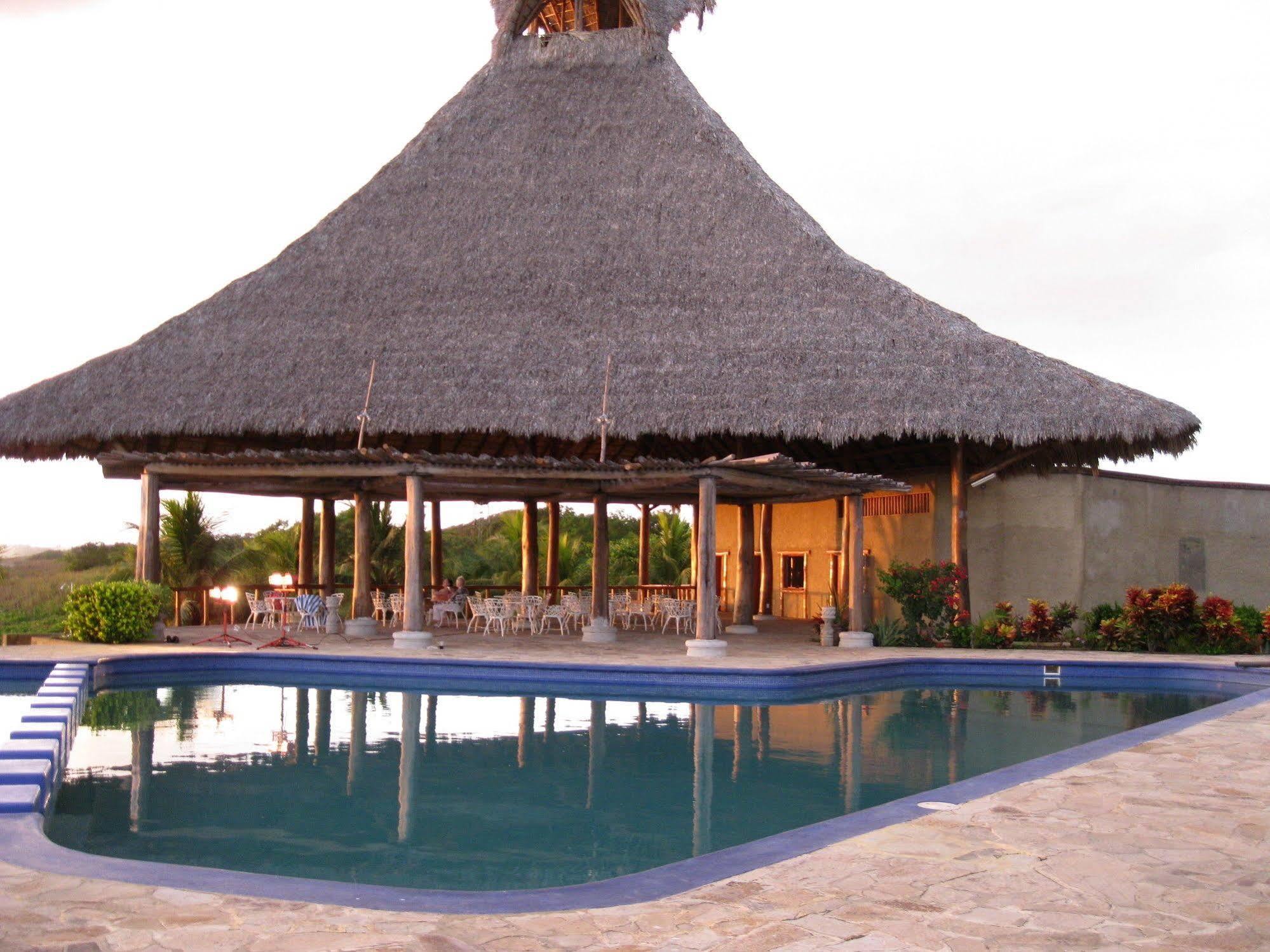 Hotel Marina Puesta Del Sol à Aposentillo Extérieur photo
